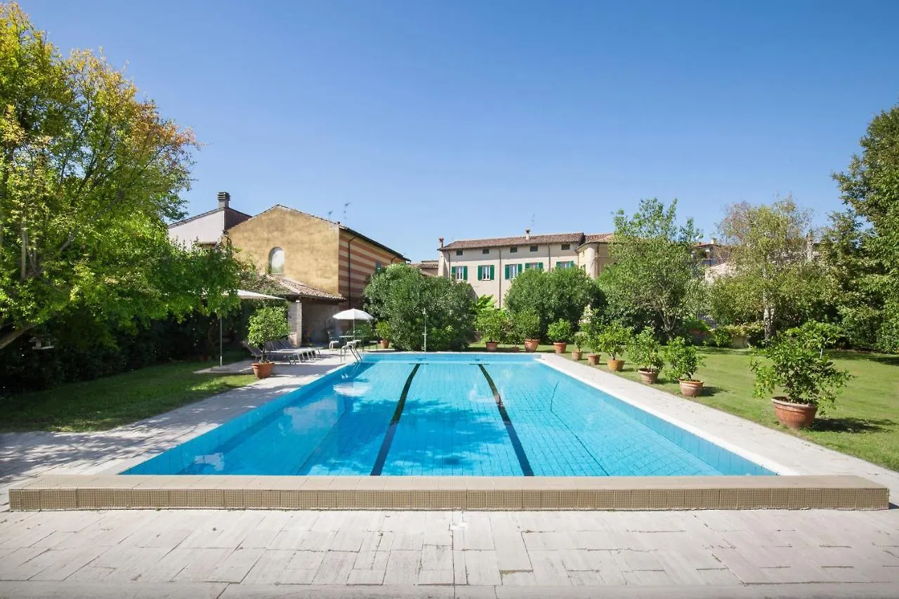 Villa Oleandra With Pool Up To 12 People Volta Mantovana